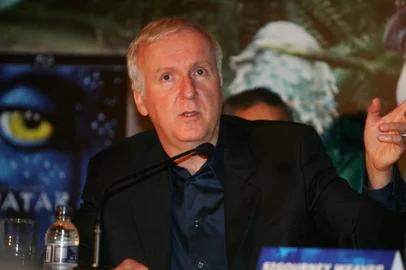 COLETIVA DE LANÇAMENTO DO DVD E BLU-RAY DE AVATARSP - CINEMA/AVATAR - CIDADES - O cineasta canadense James Cameron, diretor de Avatar, durante entrevista coletiva de lançamento do filme "Avatar" em DVD e Blu-ray, no hotel   Grand Hyatt, na zona sul de São Paulo, neste domingo.   11/04/2010 - Foto: FELIPE RAU/AGÊNCIA ESTADO/AEEditoria: CIDADESLocal: SÃO PAULOIndexador: FELIPE RAUFonte: AGÊNCIA ESTADOFotógrafo: AGE<!-- NICAID(3273470) -->