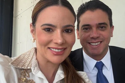 A cidade de Nova Russas, no interior do Ceará, foi a que mais recebeu recursos de emendas parlamentares do deputado federal Júnior Mano (PSB-CE), que é alvo de mandados de busca e apreensão cumpridos pela Polícia Federal nesta terça-feira (8). A prefeita do município, que tem pouco mais de 30 mil habitantes, é Giordanna Mano (PRD), esposa do parlamentar.<!-- NICAID(16076014) -->