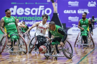 Brasil x Canadá, basquete em cadeira de rodas