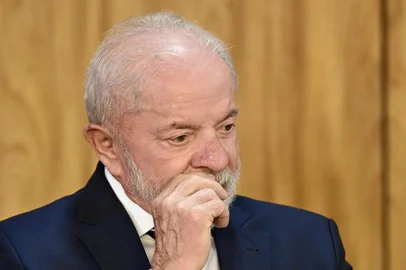 Brazil's President Luiz Inacio Lula da Silva gestures during the signing of the new export incentive law at the Planalto Palace in Brasilia on July 28, 2025. (Photo by EVARISTO SA / AFP)Editoria: FINLocal: BrasíliaIndexador: EVARISTO SASecao: economy (general)Fonte: AFPFotógrafo: STF<!-- NICAID(16089649) -->