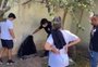 Polícia do Rio encontra corpo de cadela enterrada em casa de adestrador; homem disse que animal havia fugido