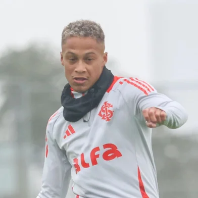 Inter, Vitinho<!-- NICAID(16083629) -->