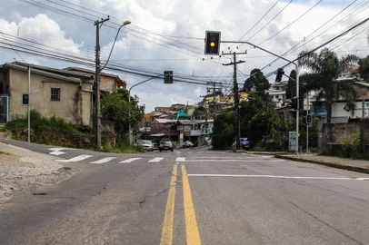 Recapeamento asfáltico causa bloqueios na zona norte de Caxias do Sul<!-- NICAID(16022330) -->