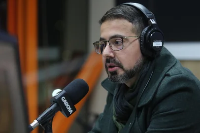 CAXIAS DO SUL, RS, BRASIL, 01/07/2025. Presidente do Juventude, Fábio Pizzamiglio, participa do programa Show dos Esportes no estúdio da Rádio Gaúcha Serra. (Porthus Junior/Agência RBS)<!-- NICAID(16071379) -->