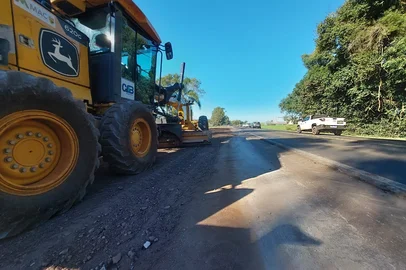 Obras na RS-153