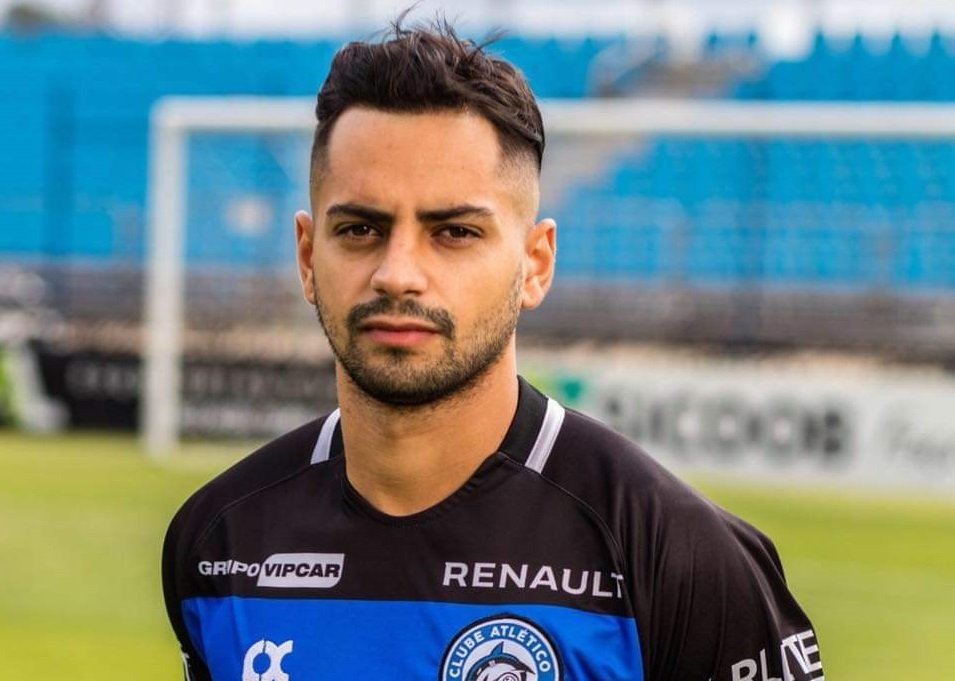 "Um pai e um irm&atilde;o incr&iacute;vel", diz irm&atilde; do ex-atleta da base do Gr&ecirc;mio morto em Porto Alegre