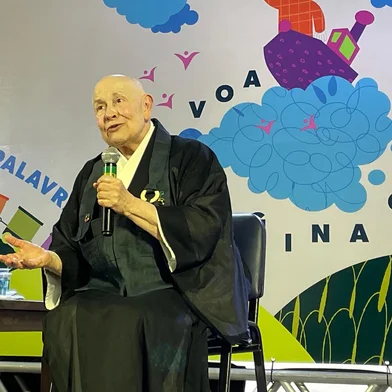 Monja Coen participa da 41ª Feira do Livro de Caxias<!-- NICAID(16134239) -->