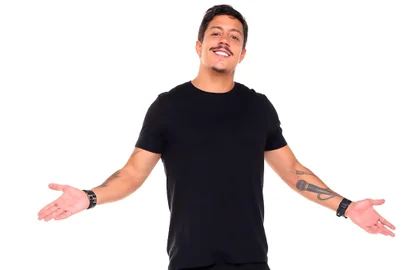 Renato Albani apresenta stand-up <!-- NICAID(15893943) -->