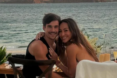nicolas prattes e sabrina sato<!-- NICAID(15773546) -->