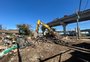 Começa a demolição das casas do entorno da nova ponte do Guaíba; parte das famílias ainda aguarda por moradia