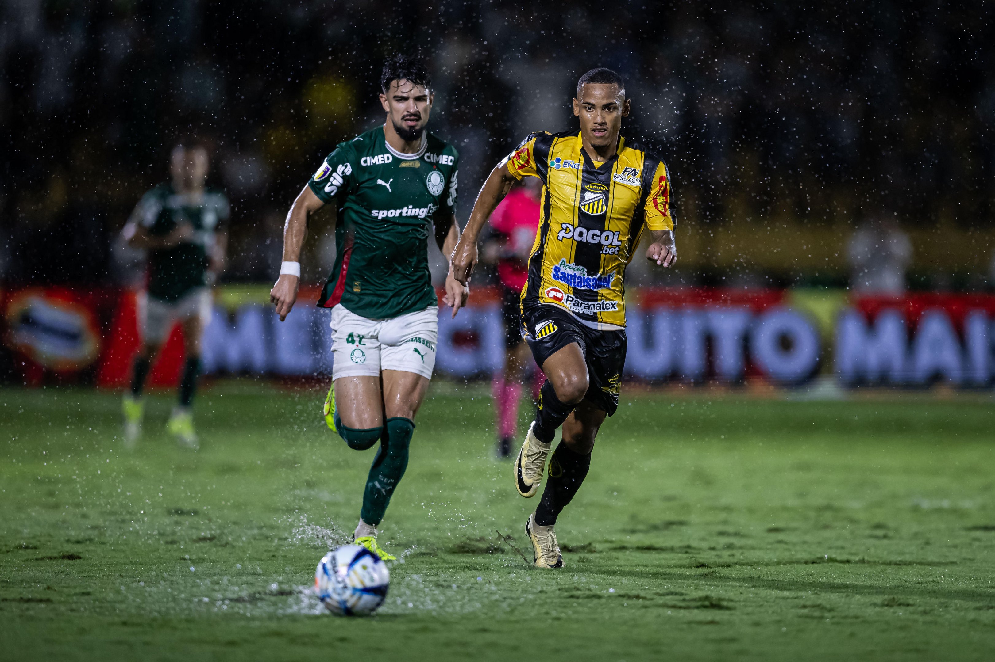 Inter define nome para refor&ccedil;ar a zaga