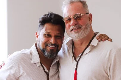 Luiz Fernando Guimarães se casa com o empresário Adriano Medeiros