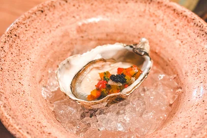 daiko sen, destemperados, omakase, sushi, comida japonesa, culinária, cerejeira, salmão, atum bluefin, ostra, novidade<!-- NICAID(15969953) -->