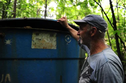 CANELA, RS, BRASIL, 06/01/2023. Canela deve decretar situação de emergência na próxima semana, devido a falta de chuva na região. Na foto, Nei Maldaner, 57 anos, produtor rural. (Bruno Todeschini/Agência RBS)Indexador: BTK<!-- NICAID(15314442) -->