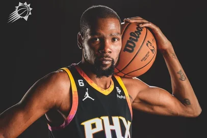 Kevin Durant, astro dos Suns, na NBA<!-- NICAID(16056104) -->