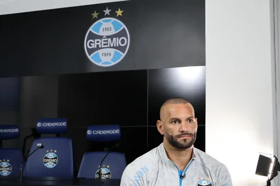 Weverton , Grêmio<!-- NICAID(16345776) -->