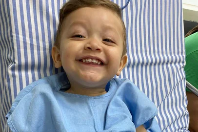 Bento foi diagnosticado com  leucemia linfóide aguda tipo B (LLA), em 12 de janeiroA família do pequeno Bento de 1 ano e 10 meses precisa de ajuda para custear o tratamento dele contra o câncer<!-- NICAID(15662293) -->