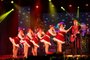Em grande estilo, os espetáculos musicais do 36° Sonho de Natal de Canela estrearam na noite deste sábado (28), no Multipalco da Praça João Corrêa. A atração da abertura foi Rafa Schüler & Christmas in Concert. O roqueiro irreverente não deixou ninguém ficar parado e caiu nos braços do público. Com entrada gratuita, os shows na praça ocorrem todos os sábados, sempre às 20h30min.<!-- NICAID(15582615) -->