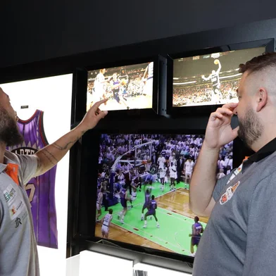 Caxias Basquete visita o NBA Park<!-- NICAID(15575740) -->