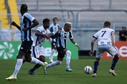 PORTO ALEGRE, RS, BRASIL - 02/02/2022 - O Grêmio recebe o São José-RS, na Arena, em jogo válido pelo Campeonato Gaúcho de 2022. (Foto: Félix Zucco/Agencia RBS)<!-- NICAID(15005303) -->