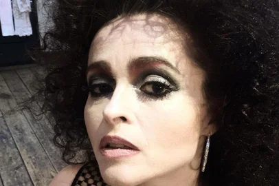 Helena Bonham Carter interpretou a bruxa Bellatriz Lestrange na saga Harry Potter.<!-- NICAID(14979051) -->