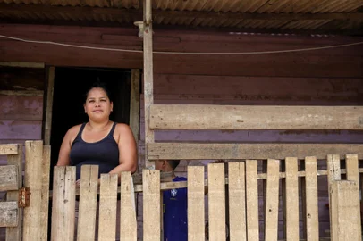 A atriz Cate Blanchett visitou o bairro Sarandi e conversou com pessoas vítimas da enchente. Entre os pontos visitados, está o projetoAldeias Infantis SOS Brasil. Cate também passou por ruas afetadas, e visitou migrantes Venezuelanos como a dona de casa Kelly Hernandez.<!-- NICAID(15939619) -->