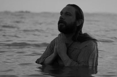 Com batismo no Guaíba, Porto Alegre é cenário do novo filme da Lumine sobre a crucificação de Jesus. Filme “O Encontro".<!-- NICAID(16016561) -->