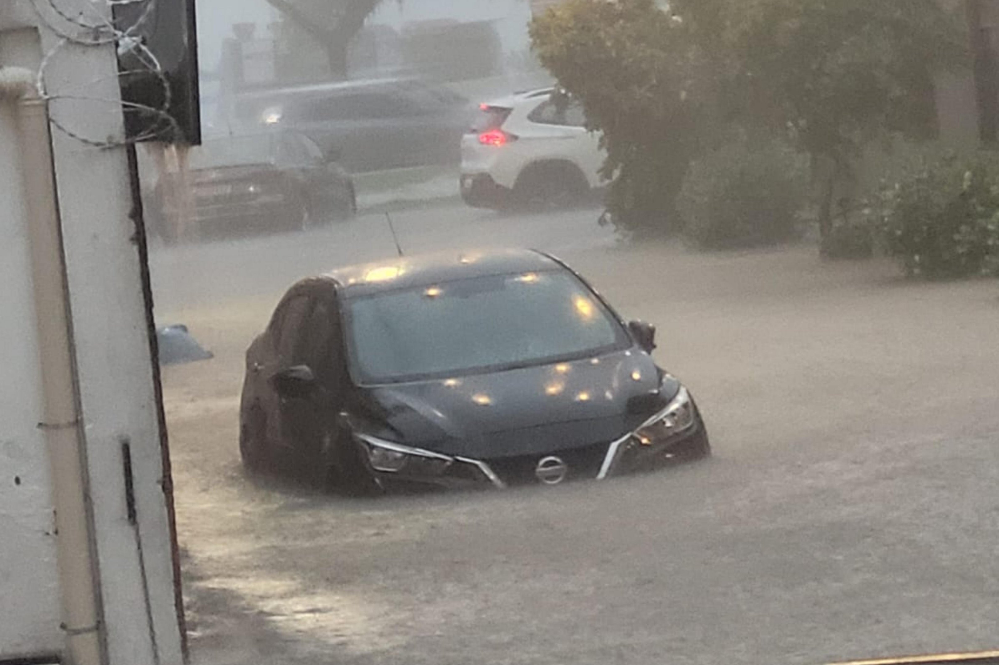 Santa Catarina registra chuva forte e estragos antes do R&eacute;veillon; veja v&iacute;deo