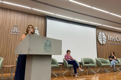 Promotora de justiça Cristiane Della Méa Corrales apresentando o FICAI 4.0.Créditos: Camila Pessôa (eu)<!-- NICAID(15702590) -->