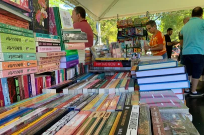 Feira do Livro no Parque Germânia<!-- NICAID(15727546) -->