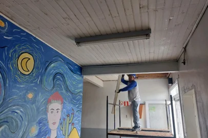 Em Cotiporã, a Escola Professor Jacintho Silva terá paredes recuperadas, telhado, instalações elétricas pisos, forros e pinturas<!-- NICAID(15949424) -->