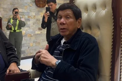 Presidente das filipinas é preso pelo tribunal penal internacional<!-- NICAID(15992806) -->
