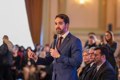 PORTO ALEGRE, RIO GRANDE DO SUL, BRASIL, 25.6.2025 — Governador Eduardo Leite anuncia a criação da Secretaria da Mulher.<!-- NICAID(16066987) -->