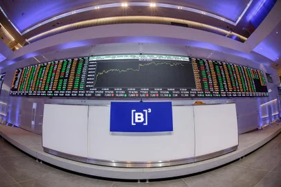 b3, bolsa de valores, são paulo, ibovespa, ações, investimento, renda variável<!-- NICAID(15513634) -->