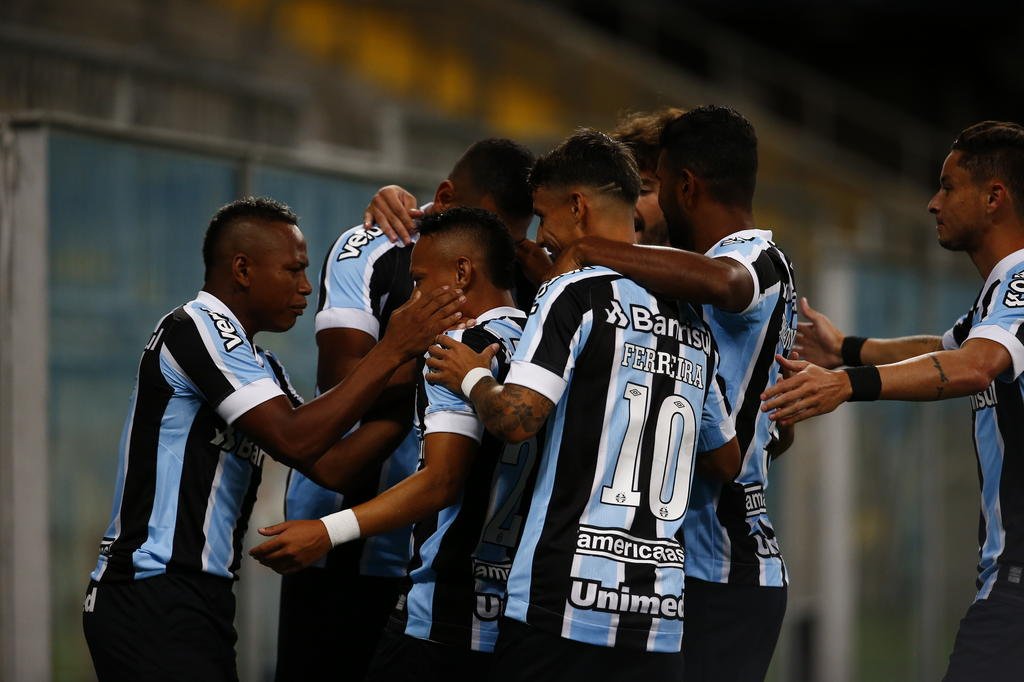 Lideran&ccedil;a, 100% com titulares, mas "coisas que ainda irritam": a repercuss&atilde;o da vit&oacute;ria do Gr&ecirc;mio sobre o Guarany-Ba