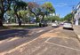 Óleo na pista causa acidentes e bloqueio na Avenida Brasil Oeste, em Passo Fundo