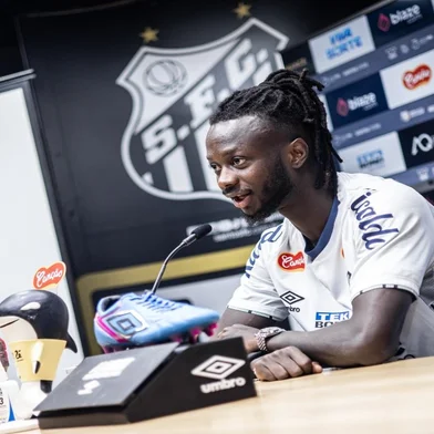 Yusupha Njie, futebol, Santos FC