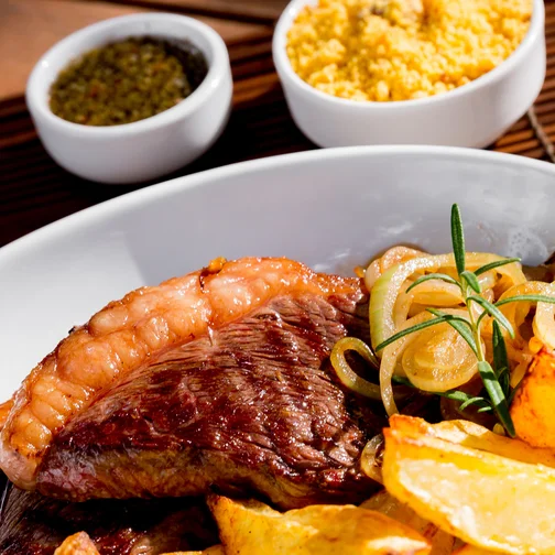 PORTO ALEGRE, RS, BRASIL, 21/07/2016  :  Receitas fartas para que os filhos façam para seus pais no Dia dos Pais. (Omar Freitas/Agência RBS)Indexador: Omar Freitas<!-- NICAID(12341289) -->