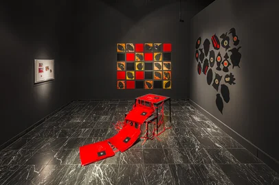 Exposição Carlos Pasquetti - Espaços para esconderijos. Exposição no Margs.<!-- NICAID(16204539) -->