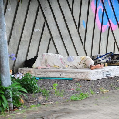 CAXIAS DO SUL, RS, BRASIL, 26/02/2024. Fotos gerais de moradores de rua de Caxias do Sul. (Porthus Junior/Agência RBS)<!-- NICAID(15690022) -->