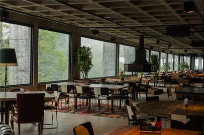 Restaurante 1835, localizado nas margens do Vale do Quilombo, nasce em respeito à ancestralidade gaúcha.