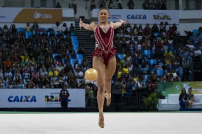 Melogym / Divulgação/CBG Bárbara Domingos, ginástica rítmica