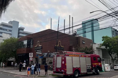 Churrascaria Freio de Ouro registra incêndio em Porto Alegre<!-- NICAID(16225731) -->