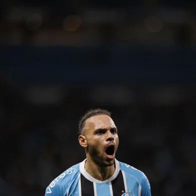 PORTO ALEGRE, RS, BRASIL, 12-06-2025: Grêmio recebe Corinthians pela 12ª rodada do Campeonato Brasileiro 2025, na Arena Porto-Alegrense. O tricolor vem de duas vitórias seguidas no campeonato e busca manter o bom momento na véspera da parada para o Mundial de Clubes. Foto: Renan Mattos/Agência RBS<!-- NICAID(16058635) -->