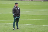 CAXIAS DO SUL, RS, BRASIL. 06-08-2025. O técnico Thiago Carpini retornou ao Juventude e comandou o seu primeiro treino no CT do clube.<!-- NICAID(16095822) -->