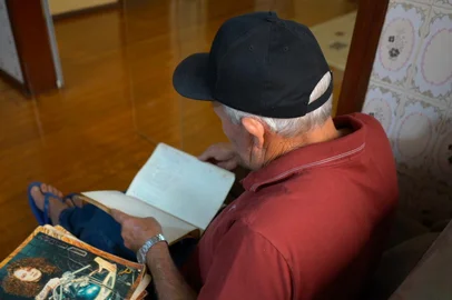 Guardião do tempo: conheça o agricultor que faz “diário” do clima e vida do campo há quase 40 anos em Colorado<!-- NICAID(15970284) -->