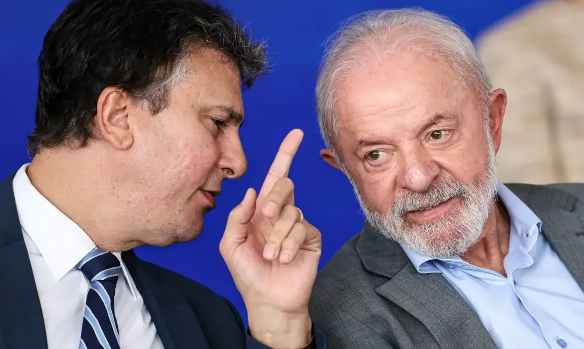 Lula sanciona lei que decreta fim da lista tr&iacute;plice para escolha de reitores de universidades