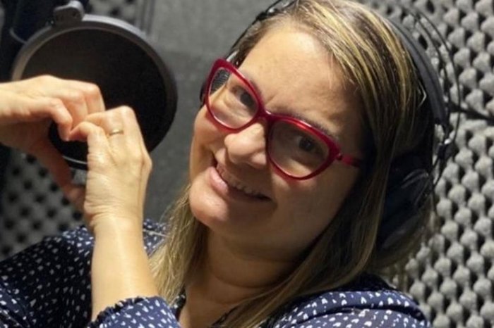 Reprodução / Instagram @analuciamenezesoficial