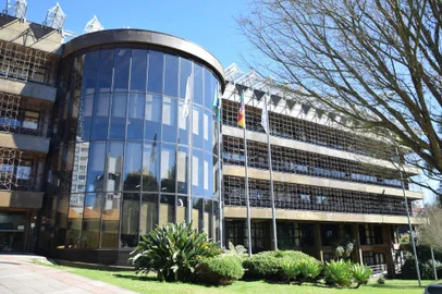 Câmara de Vereadores de Caxias do Sul<!-- NICAID(14763035) -->