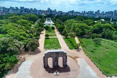 PORTO ALEGRE, RS, BRASIL - 20.02.2020 - Obras no Parque da Redenção vistas por drone. (Foto: Fernando Gomes/Agencia RBS)<!-- NICAID(14426251) -->